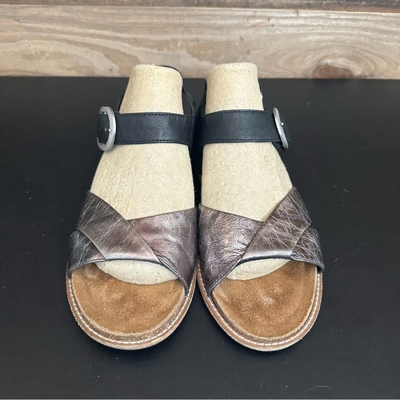 Sofft Women’s Size 8 M Bayo‎ Black Gray Leather Buckle Buckle Strap Sandals - Picture 5 of 10